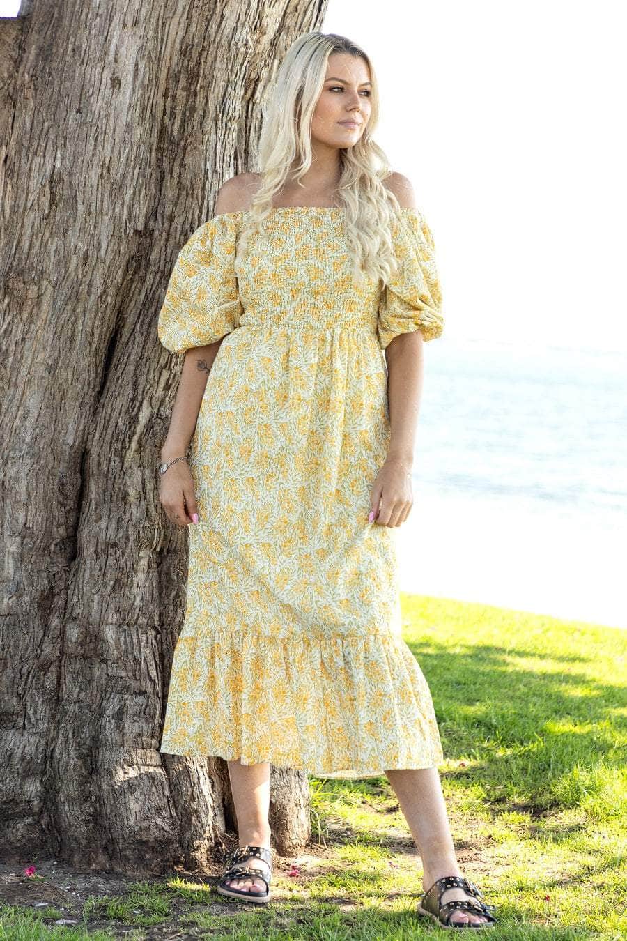 Yellow daisy print dress top