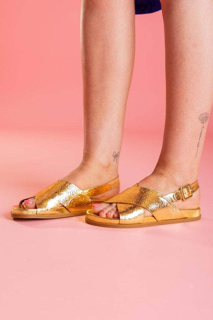 glold crossover strap sandal