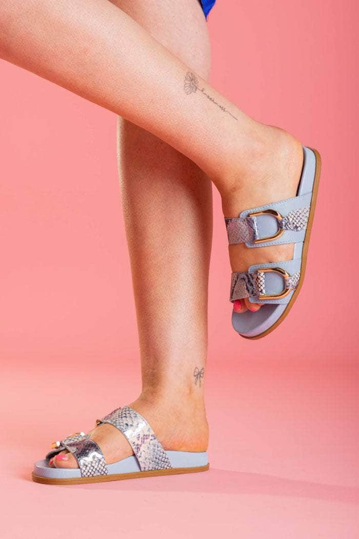 glold crossover strap sandal