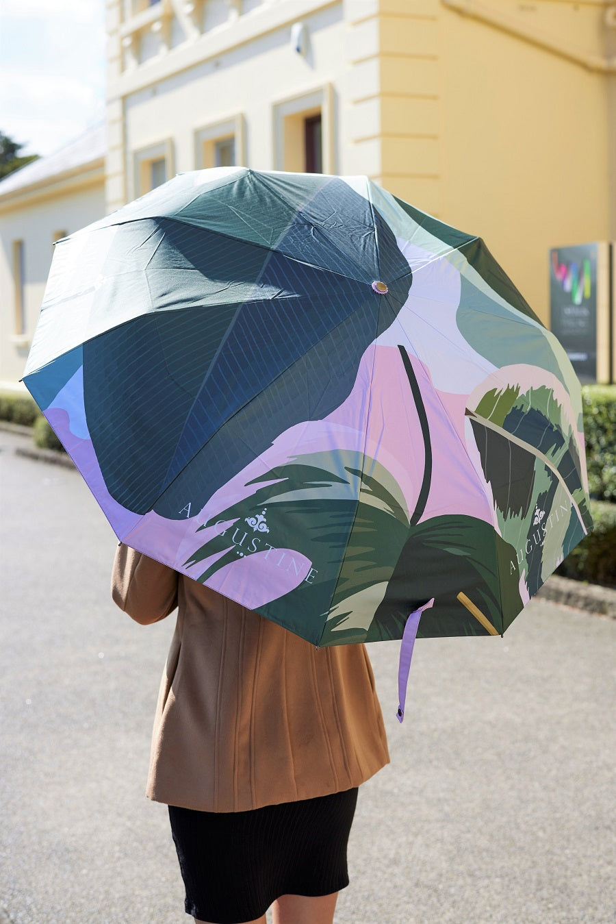 Green leafy printed rain umbrella