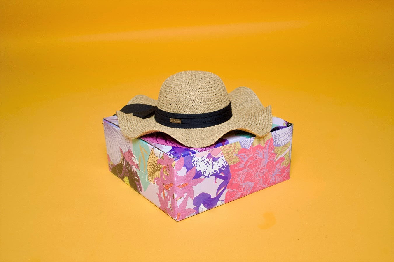 womens tan summer hat with black bow